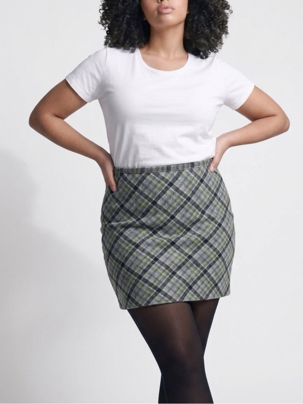 Vintage American Eagle Lined Plaid Wool-Blend Mini Skirt in Gray and Green